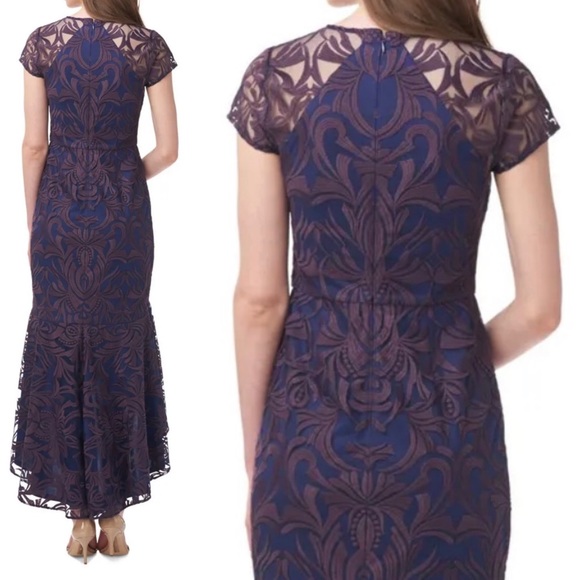 NEW JS COLLECTION Navy
Mesh Lined Cap Sleeve
Evening Hi-Lo Gown Dress size 6 - Picture 5 of 13